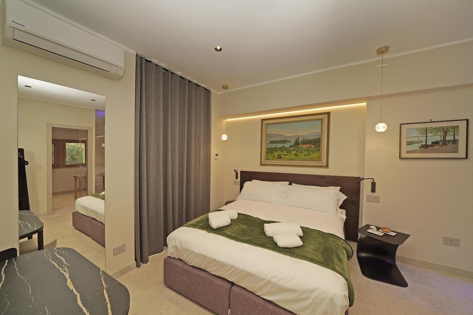 Lamasu Dusano - Di Garda Apartment